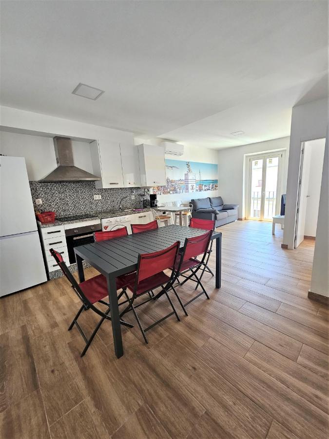 Apartamentos Plaza Santo Domingo Cádiz Kültér fotó