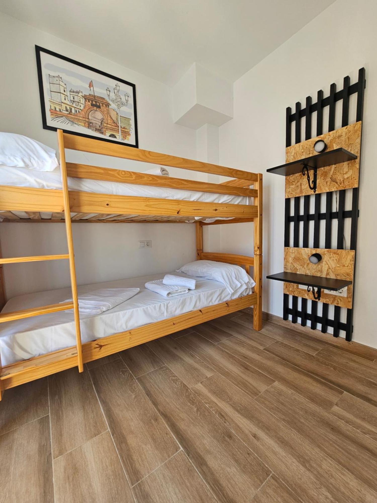 Apartamentos Plaza Santo Domingo Cádiz Kültér fotó